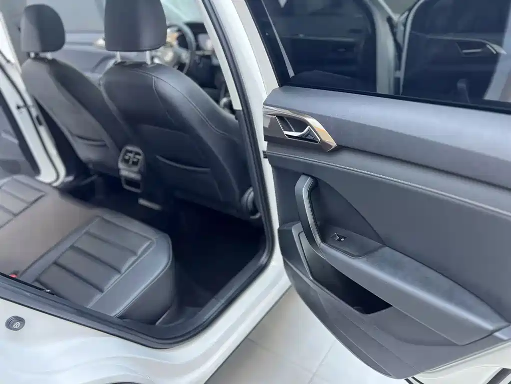 Volkswagen Tharu — миниатюра 14