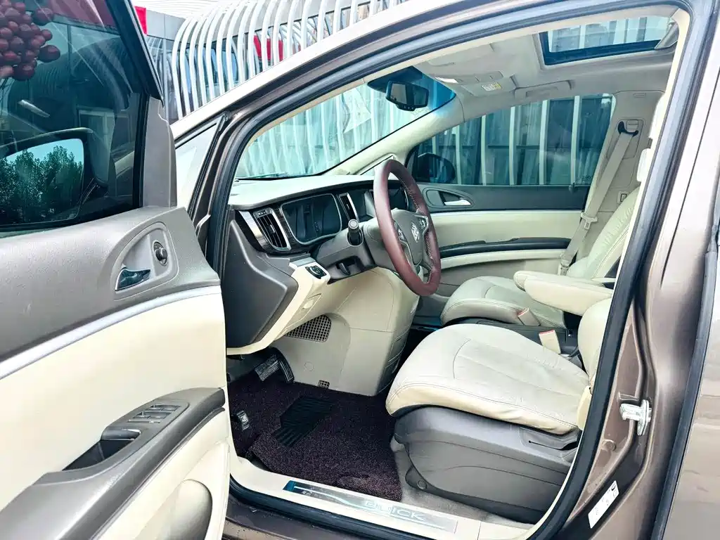 Buick GL8 — миниатюра 5
