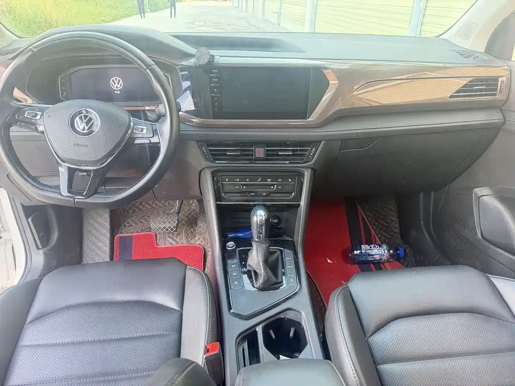 Volkswagen Tharu — миниатюра 6