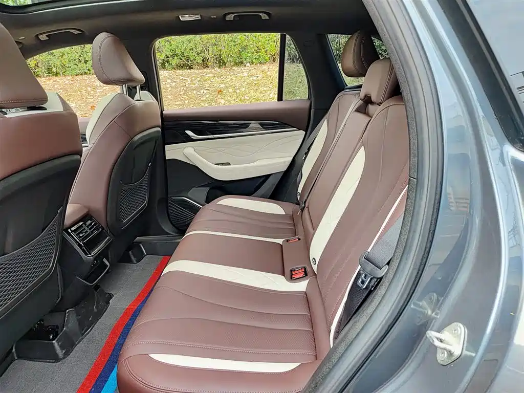 Geely Monjaro L 2024 2.0TD AT