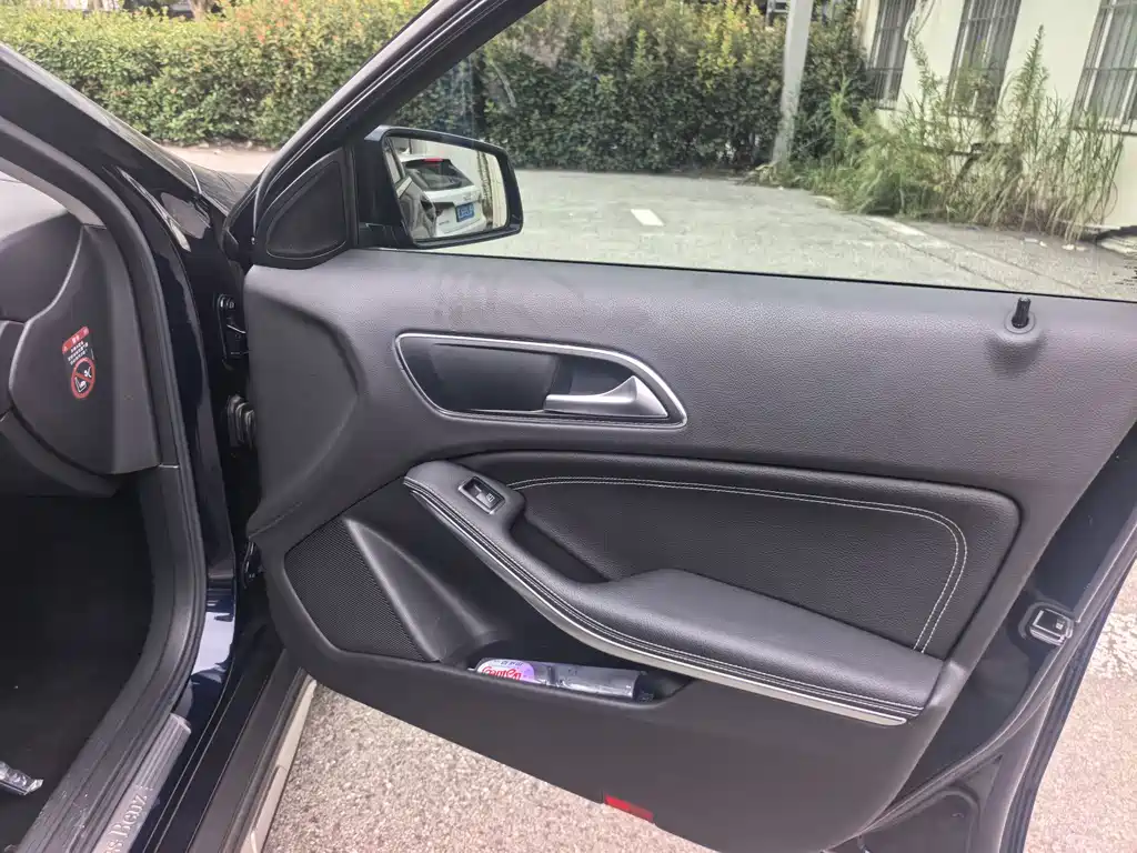 Mercedes-Benz GLA — миниатюра 5