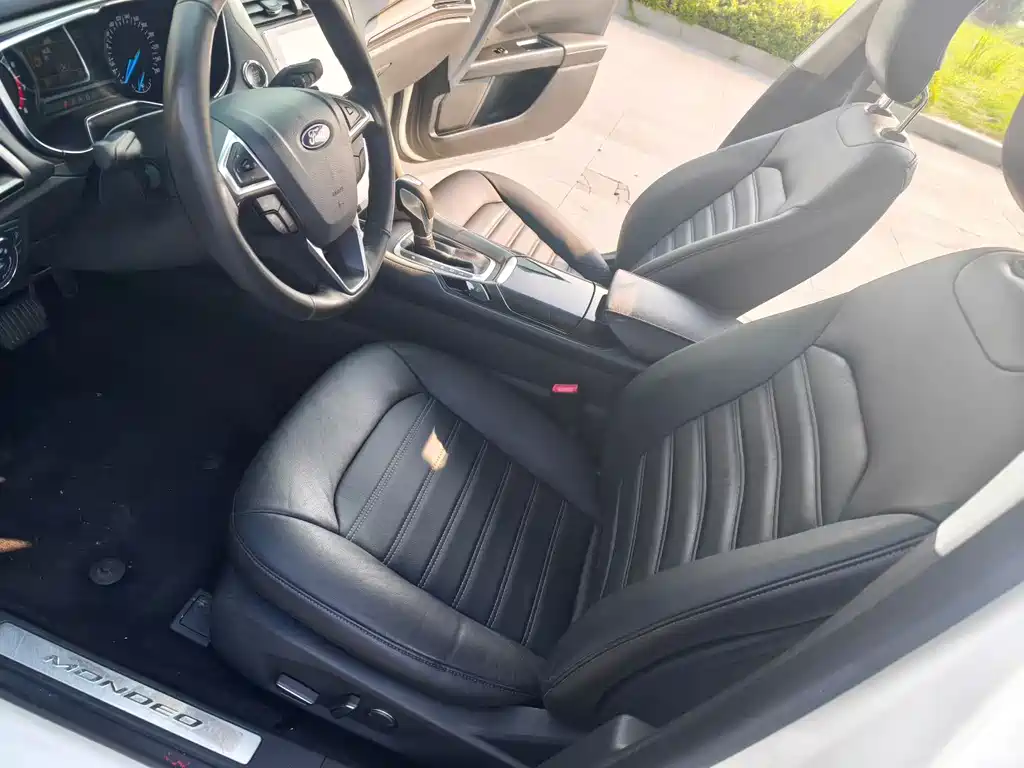Ford Mondeo — миниатюра 5