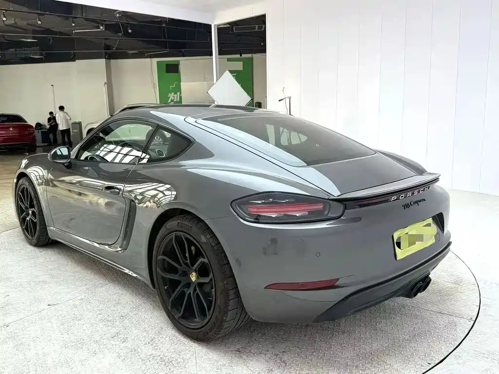 Porsche 718 2018 Cayman 2.0T