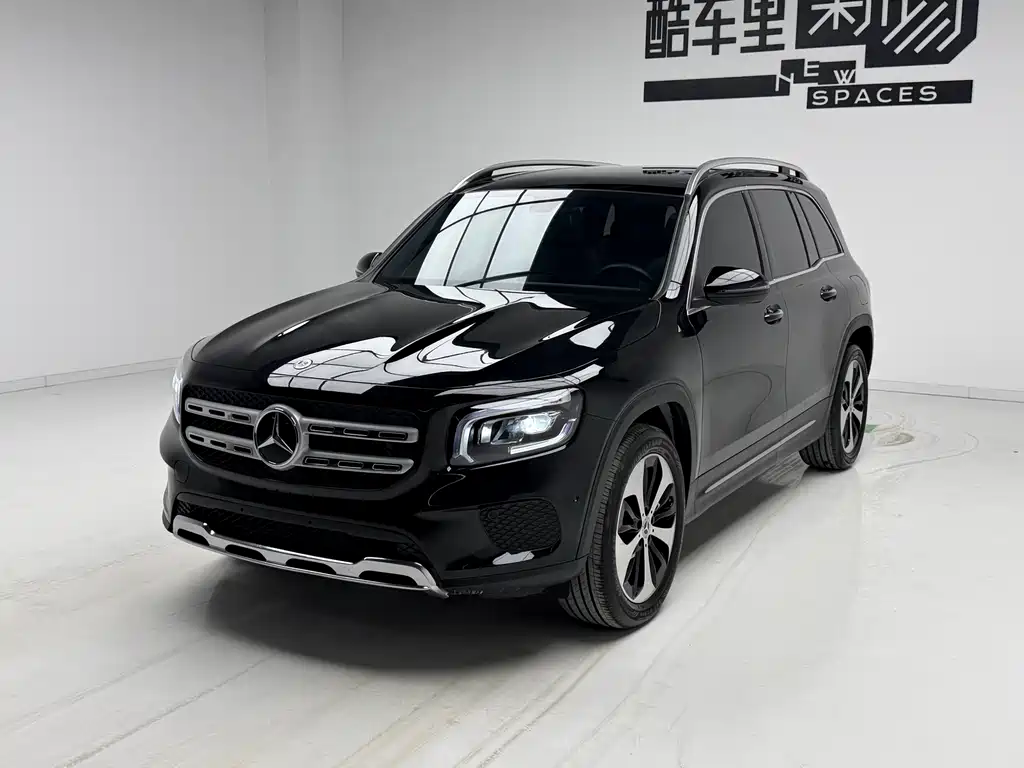 Mercedes-Benz GLB 2023