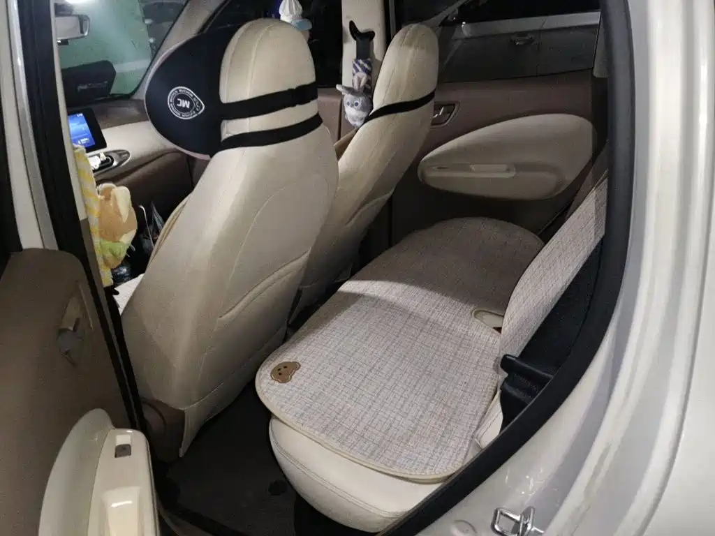 Wuling MINIEV — миниатюра 13