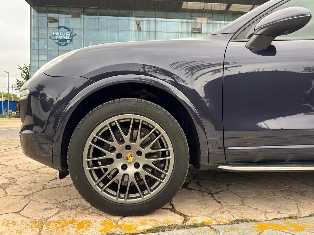 Porsche Cayenne — миниатюра 21