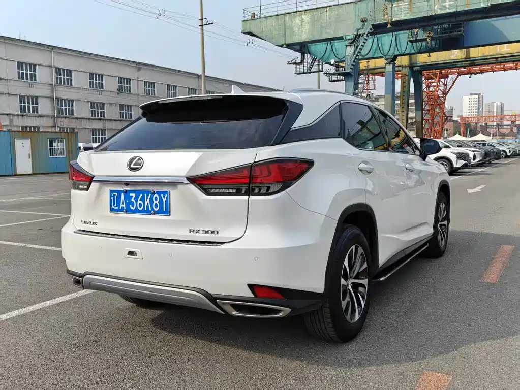 Lexus RX — миниатюра 7