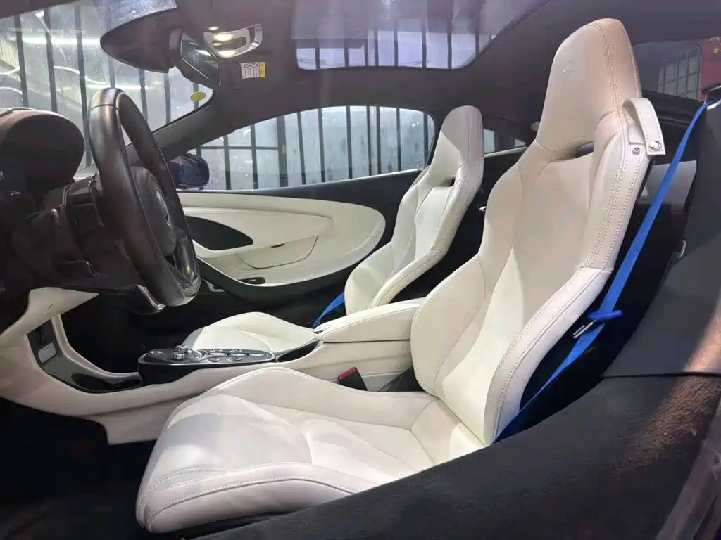 McLaren GT — миниатюра 10