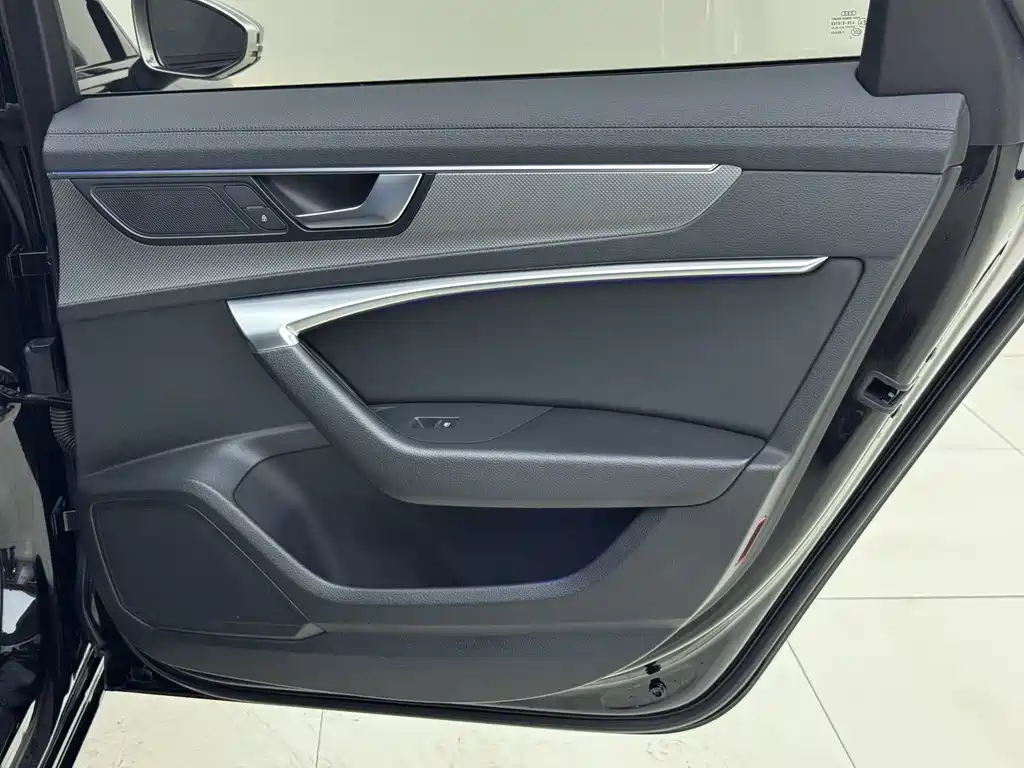 Audi A6L — миниатюра 3