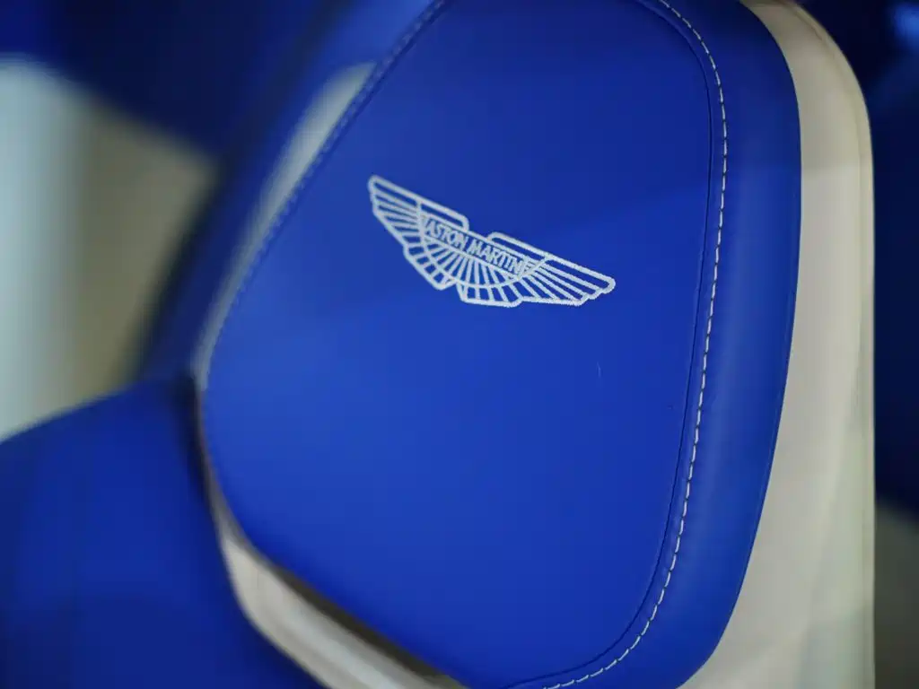 Aston Martin DB11 — миниатюра 36