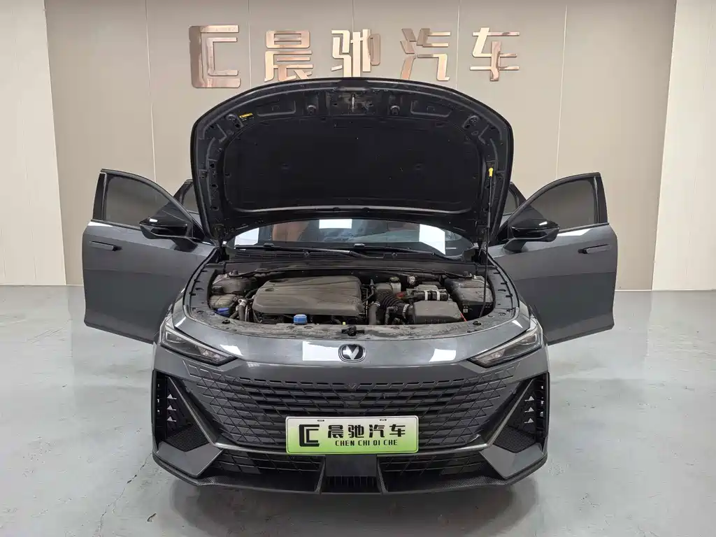 Changan UNI-V iDD — миниатюра 15