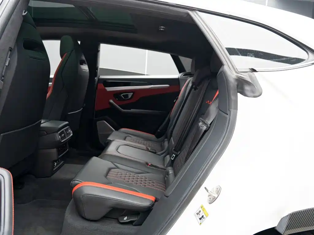 Lamborghini Urus — фотографии объявления, Фото 12