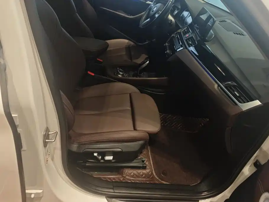 BMW X1 — миниатюра 8