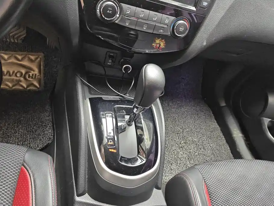 Nissan Qashqai — миниатюра 16