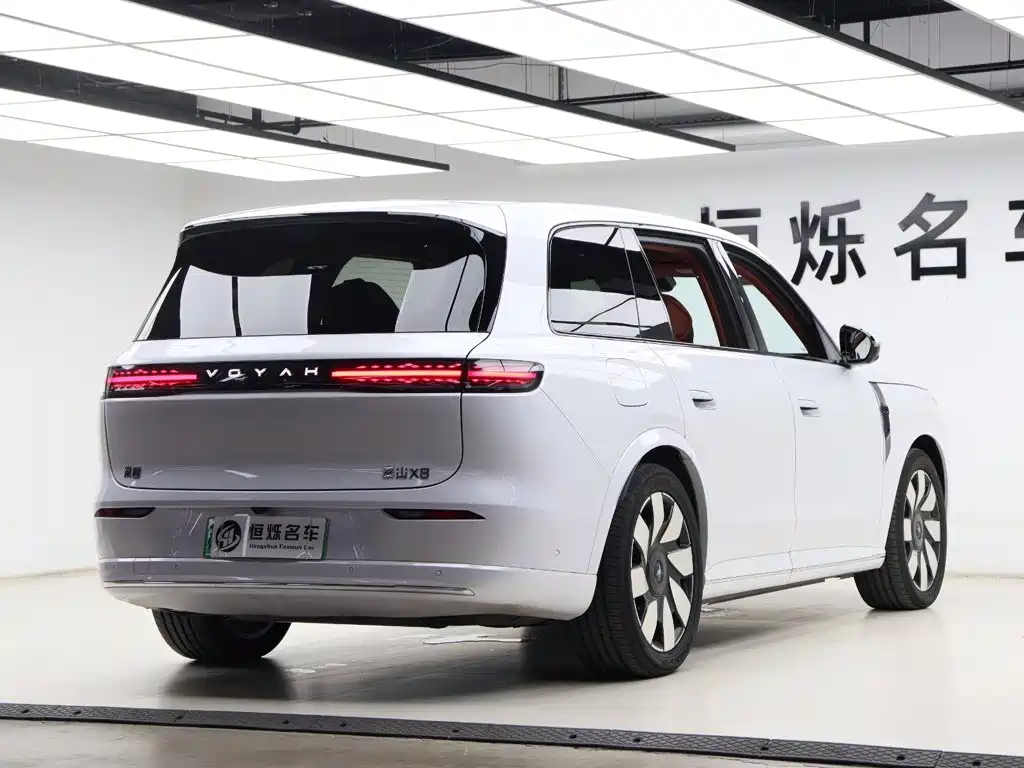 VOYAH Taishan X8 — миниатюра 24