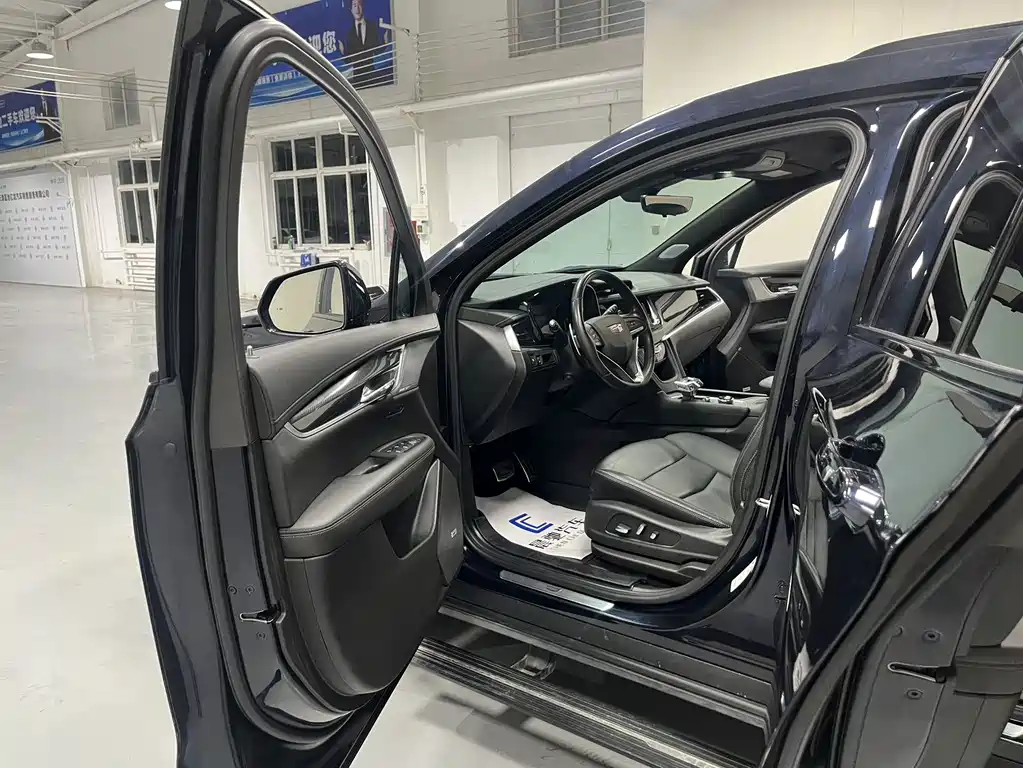 Cadillac XT6 — миниатюра 11