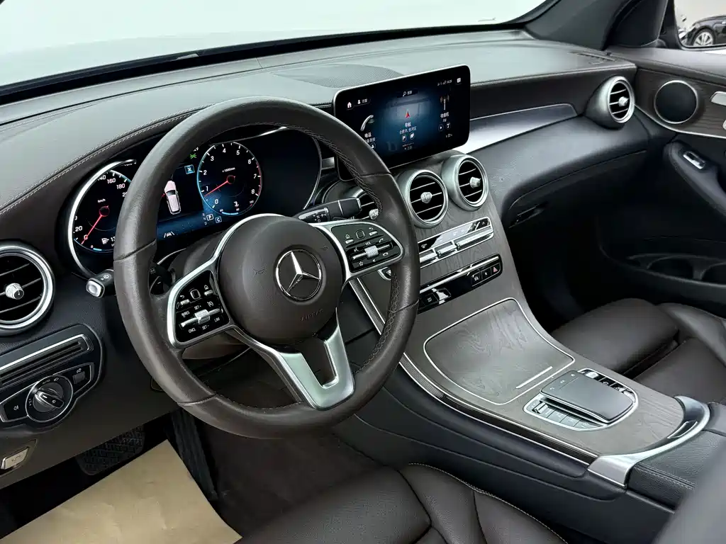 Mercedes-Benz GLC 2022 GLC 300 L 4MATIC