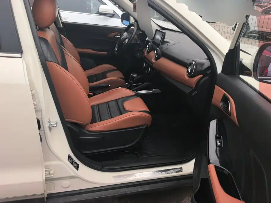 BAIC Senova X35 — миниатюра 8