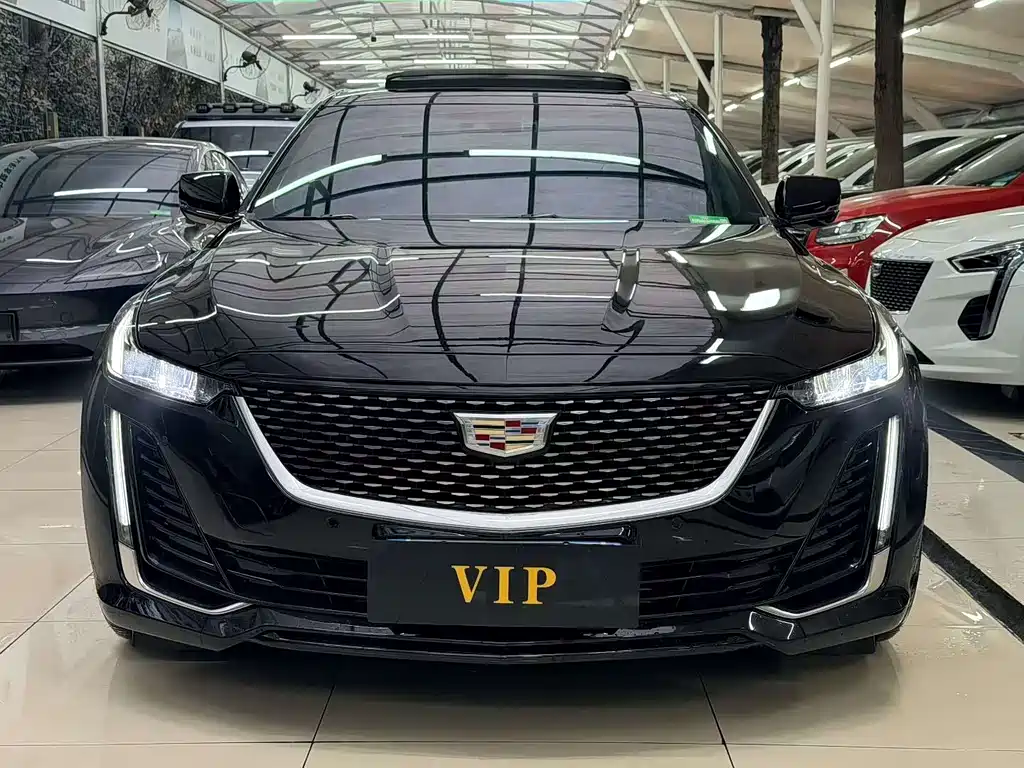 Cadillac CT5 — миниатюра 2