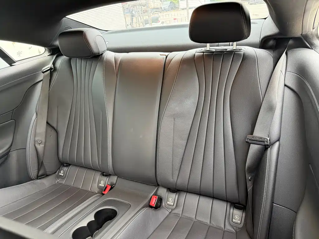 Mercedes-Benz E-Class (Import) — миниатюра 6