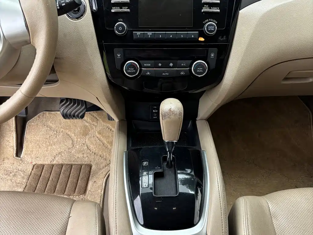 Nissan X-Trail — миниатюра 8