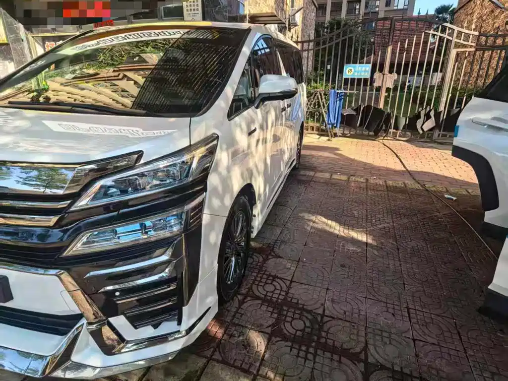 Toyota Vellfire 2019
