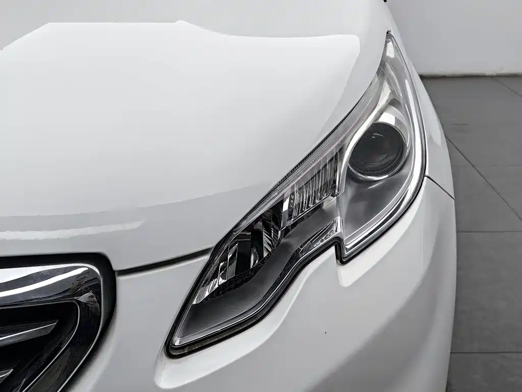 Peugeot 2008 — миниатюра 7