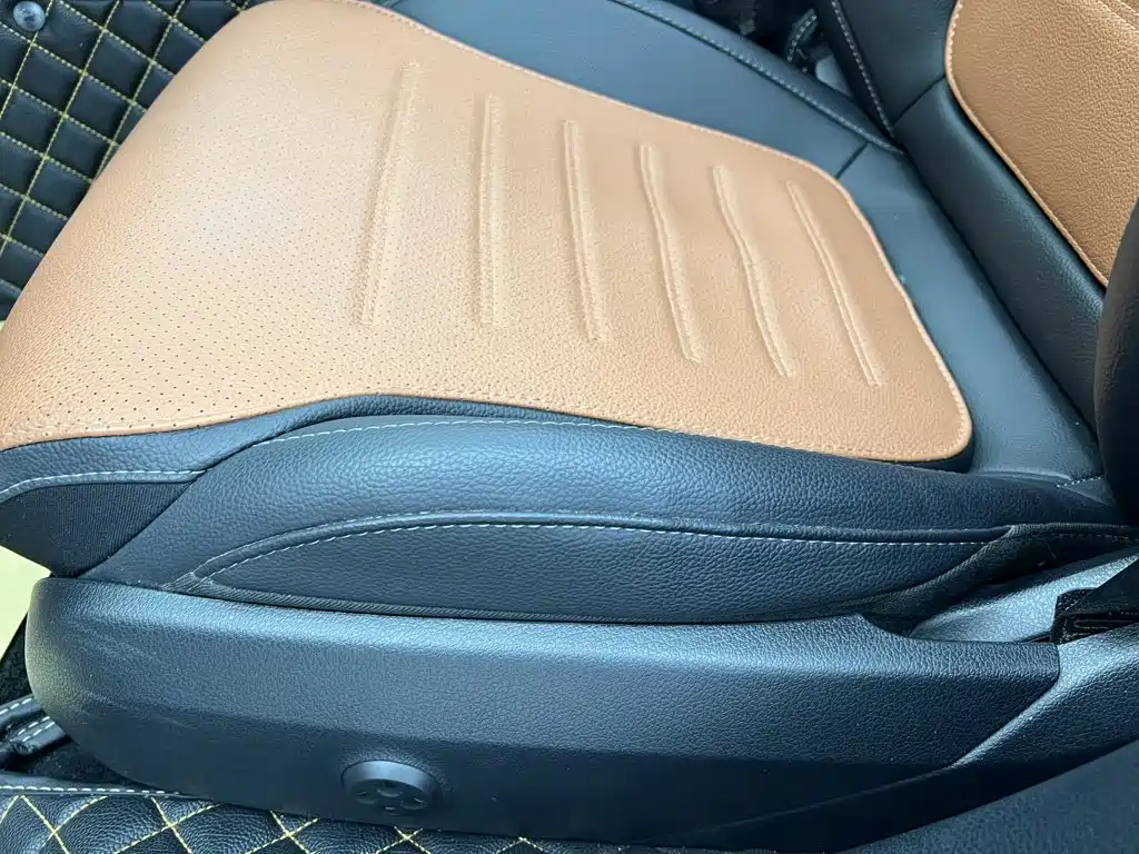 Mercedes-Benz C-Class — миниатюра 31