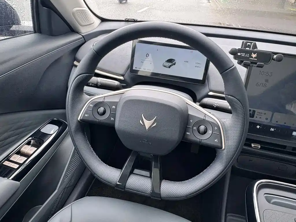 ARCFOX Beta T1 — миниатюра 5