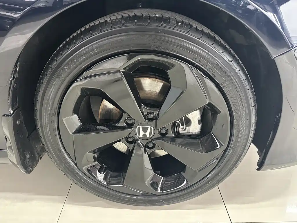 Honda Accord — миниатюра 9