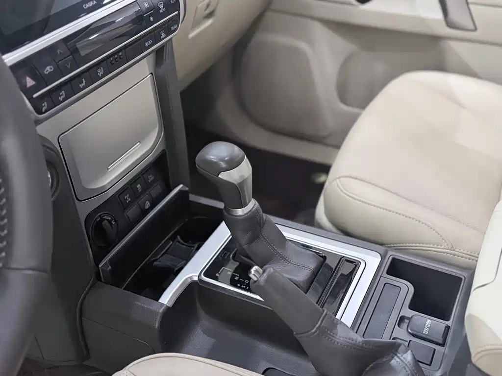 Toyota Land Cruiser Prado 2022 4.0L