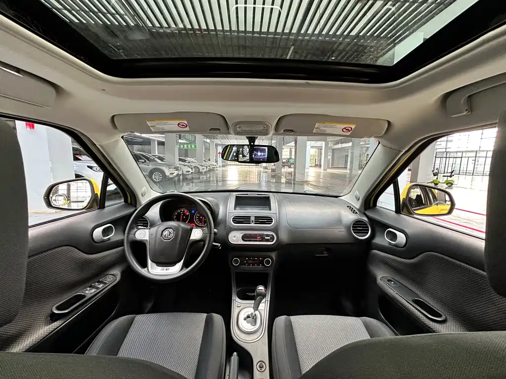 MG 3 2014 1.5L AMT Elite