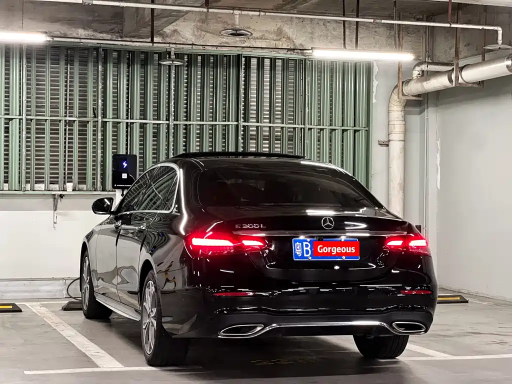 Mercedes-Benz E-Class — миниатюра 55