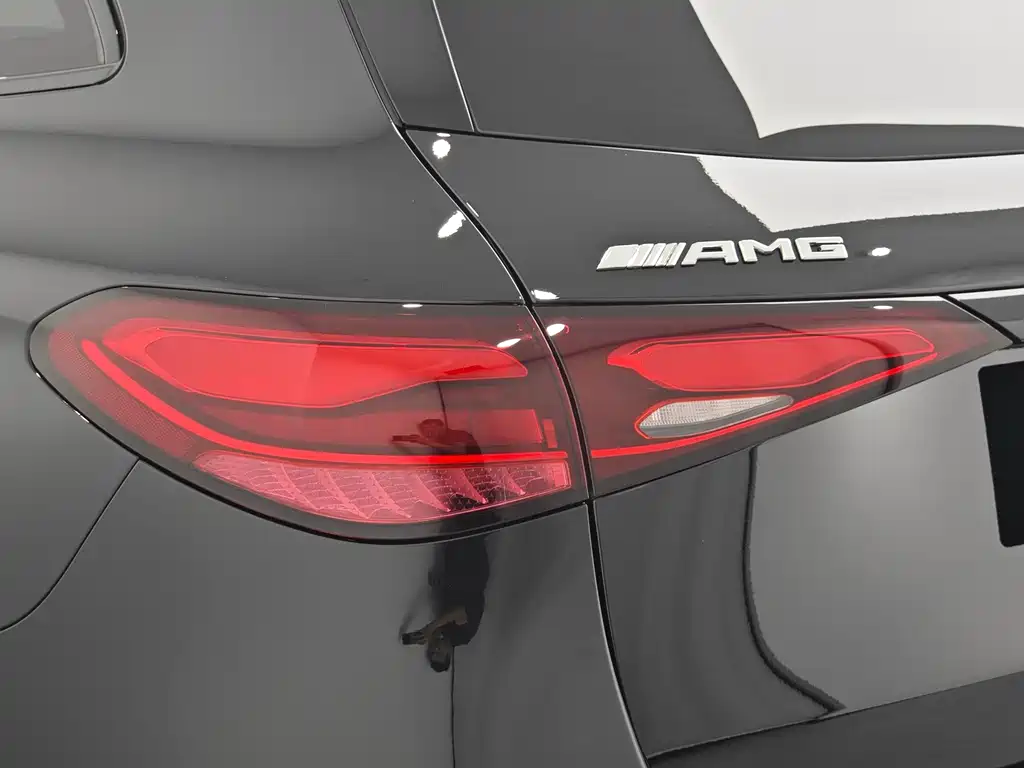 Mercedes-Benz GLC AMG — миниатюра 17