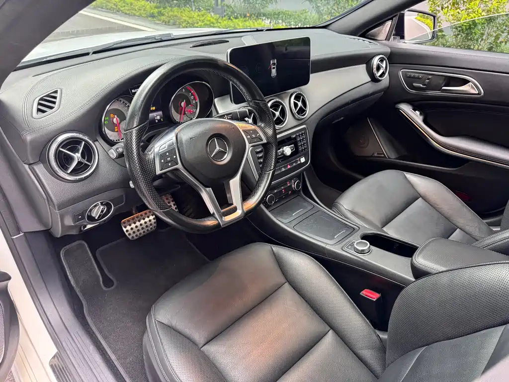 Mercedes-Benz CLA 2014 CLA 260 4MATIC