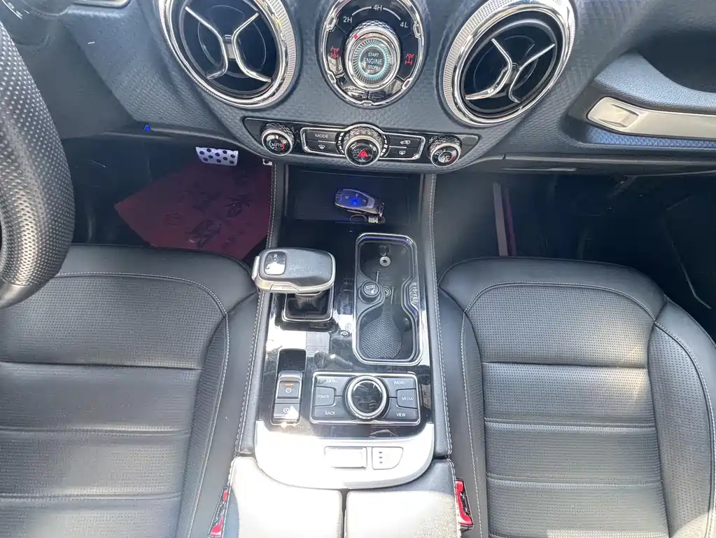 BAIC BJ40 2021 2.0T AT Champion