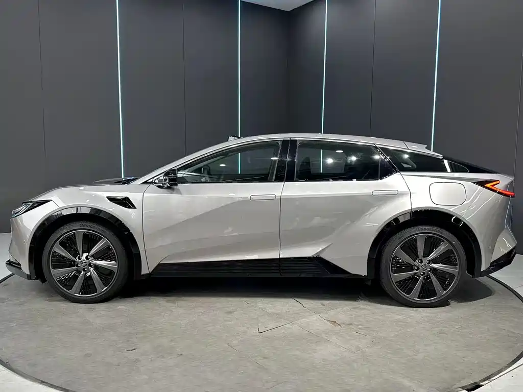 Toyota bZ5 2025 630 MAX