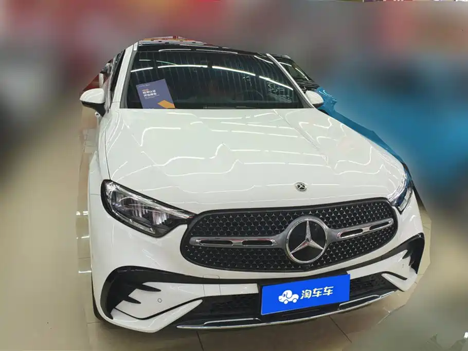 MERCEDES-BENZ GLC