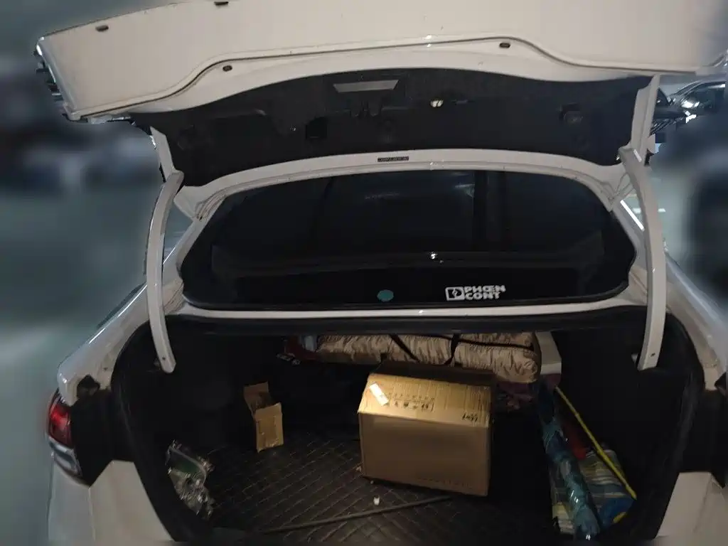Ford Mondeo — миниатюра 10