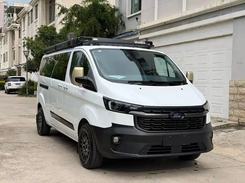 Ford Tourneo 2023 2.0T AT