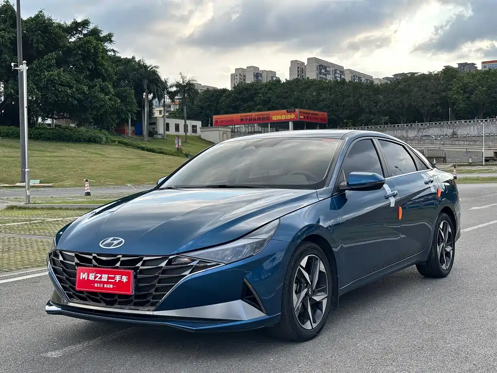 Hyundai Elantra 2023