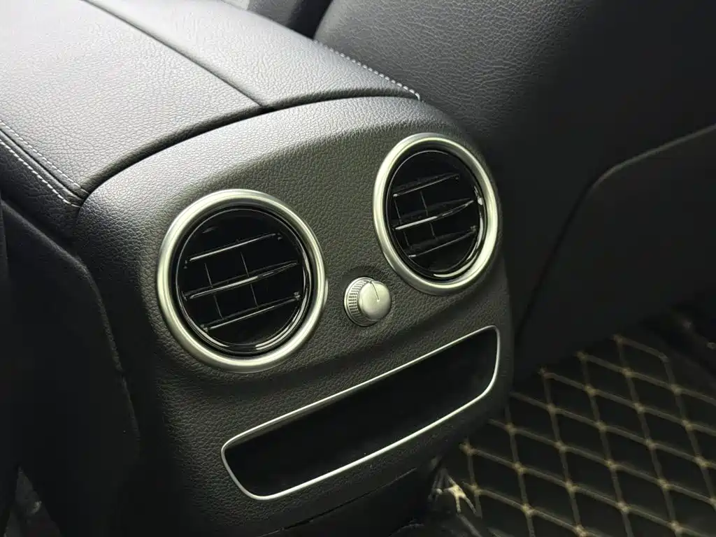 Mercedes-Benz C-Class — миниатюра 20
