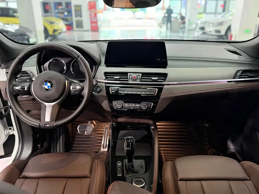 BMW X2 2021 sDrive25i