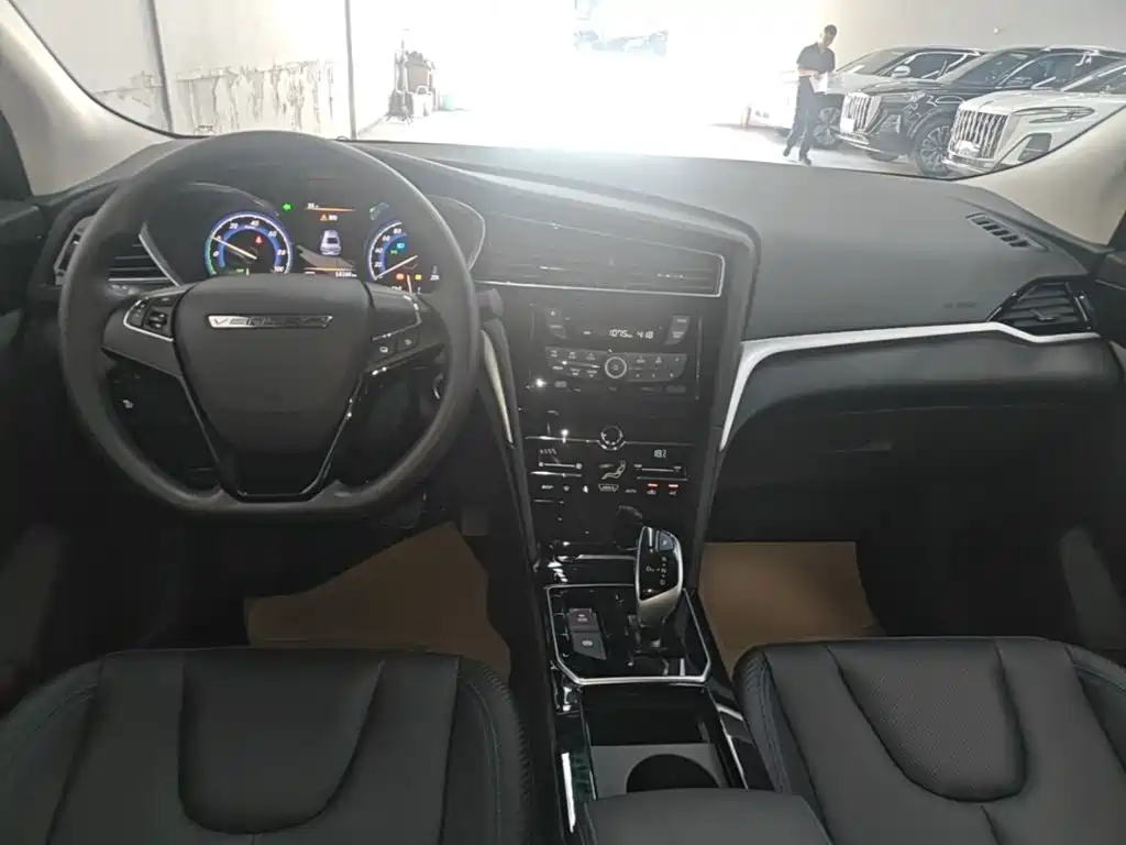 Venucia D60EV