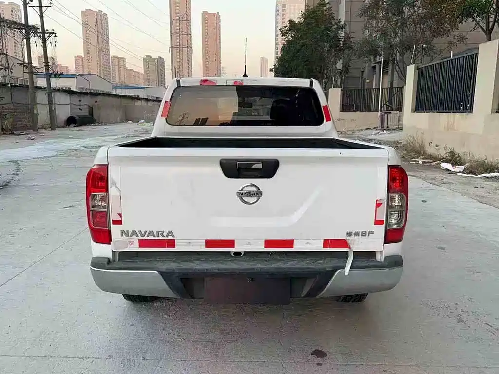 Nissan Navara — миниатюра 9