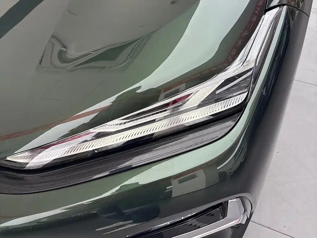 Geely Galaxy Galaxy 8 8 2025 130km EM-i Flagship