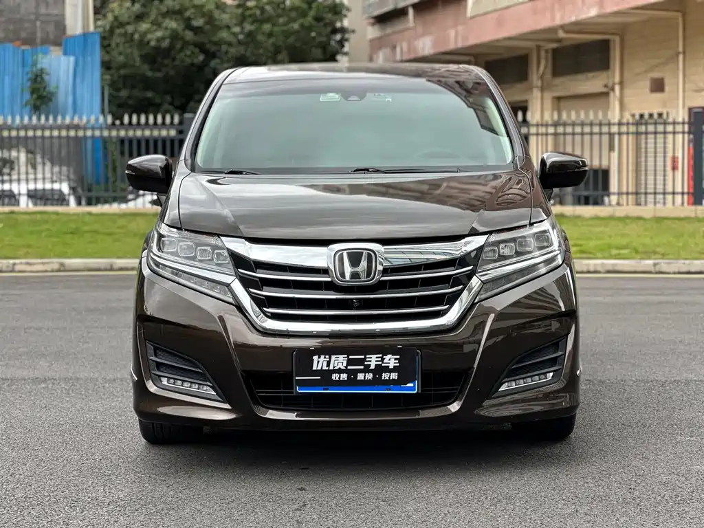 Honda Elysion 2016 2.4L
