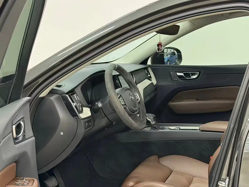 Volvo XC60 2020 T5 Luxury