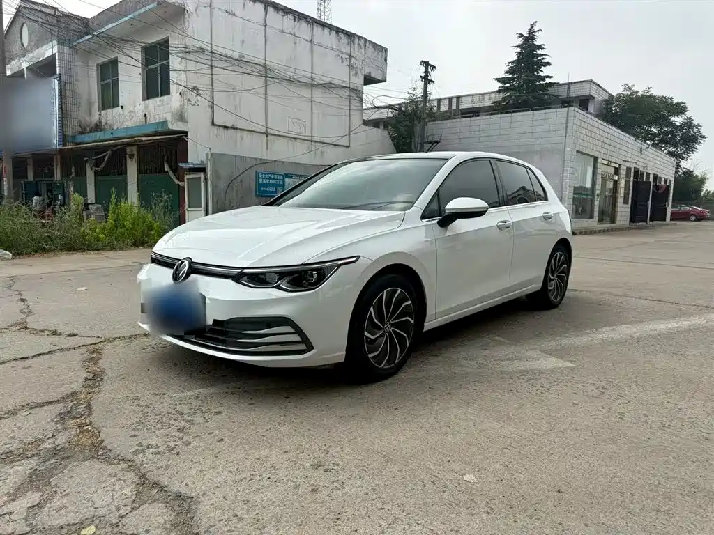 Volkswagen Golf 2021