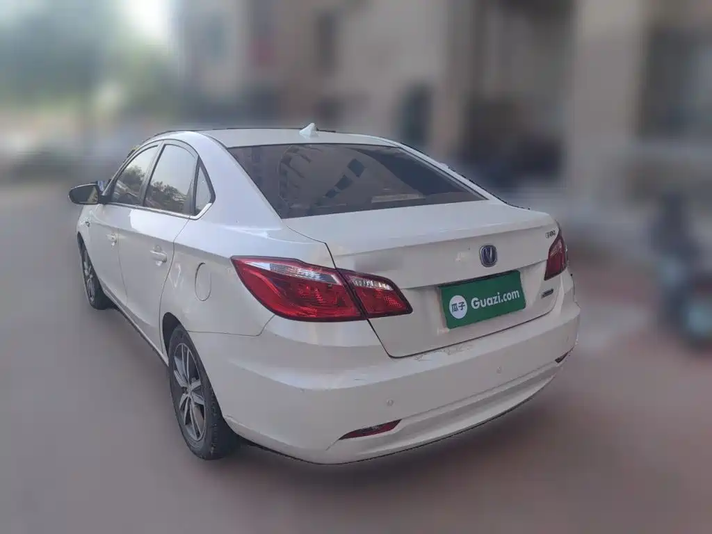 Changan Eado — миниатюра 4